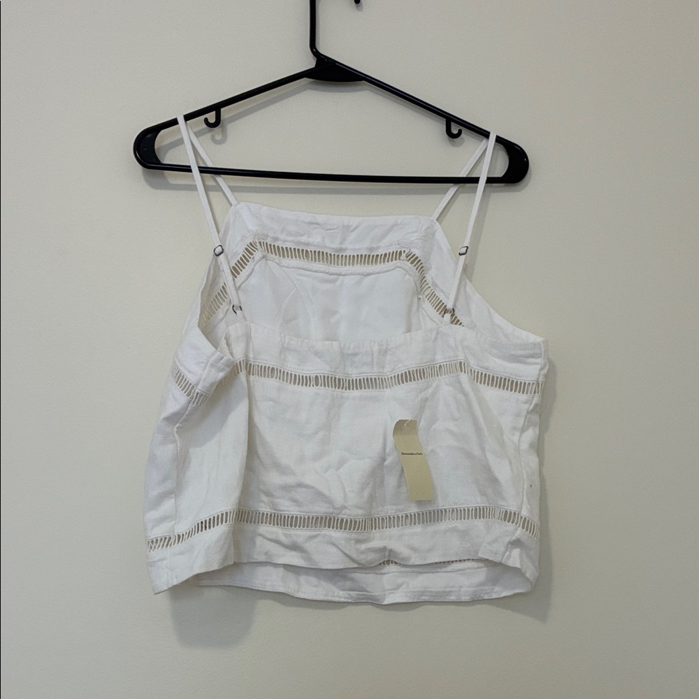 NWT Abercrombie & Fitch Linen-Blend Ladder-Trim Set Top - Picture 3 of 3